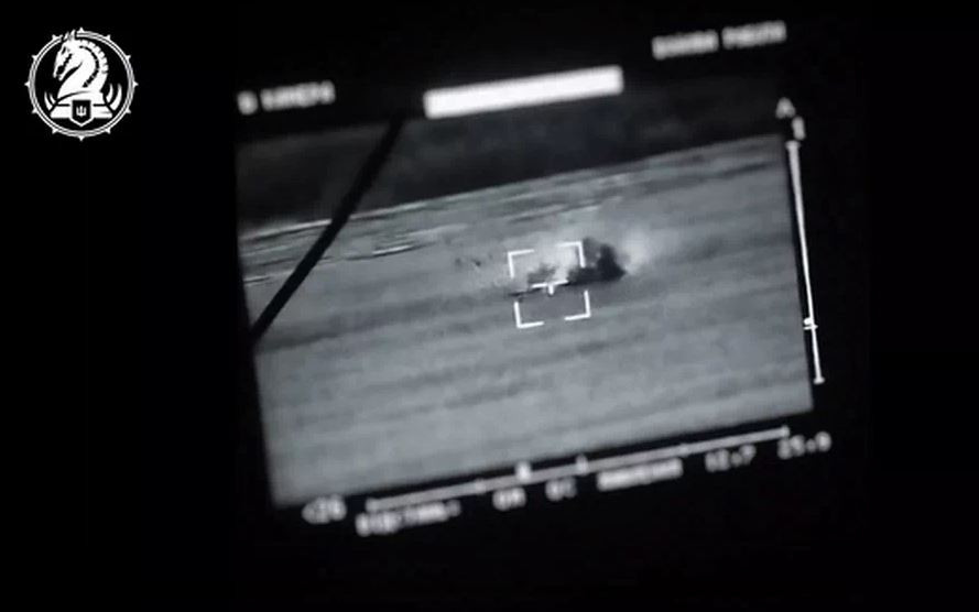 Quân đội Nga đã tiến công một khu vực rộng lớn, từ cực đông vào thành phố. Theo thông tin chiến trường ngày 13/11 của Viện Nghiên cứu Chiến tranh Mỹ (ISW), Quân đội Nga đã phát động một cuộc tấn công cơ giới quy mô cấp đại đội vào thành phố Kurakhove, dọc theo Phố Zaporizki. Theo Quân đội Ukraine bảo vệ khu vực, họ đã sử dụng pháo binh và UAV FPV, để tiêu diệt 3 xe tăng Nga và 6 xe chiến đấu bộ binh.