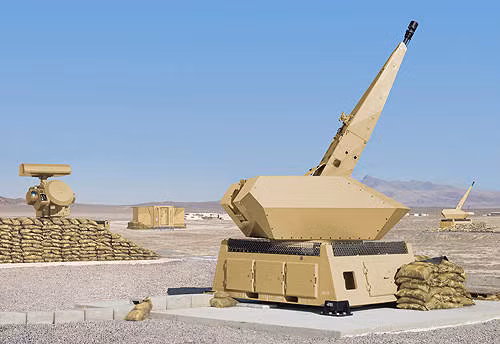 Theo các phân tích, hệ thống Skynex mặc dù hiện đại, nhưng nó chỉ phù hợp với việc bảo vệ các mục tiêu điểm, chứ không phù hợp làm hệ thống phòng không dã chiến. Đặc biệt là với cơ số đạn ít ỏi, nó có thể nhanh chóng biến thành mục tiêu cho các loại UAV tự sát, trong một màn tiến công bão hòa.