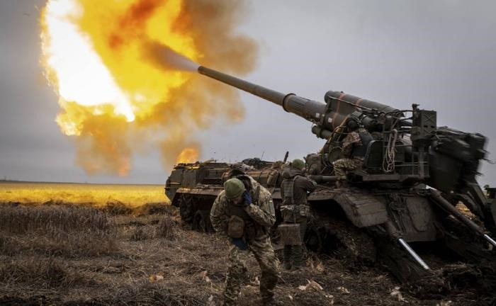 Khi quân Nga chọc thủng tuyến phòng thủ thứ nhất, quân Ukraine lập tức mở đợt pháo kích quy mô lớn vào tuyến phòng thủ đầu tiên; sau đó lực lượng tinh nhuệ ở tuyến phòng thủ thứ hai nhanh chóng cơ động tiến công về tuyến đầu tiên.