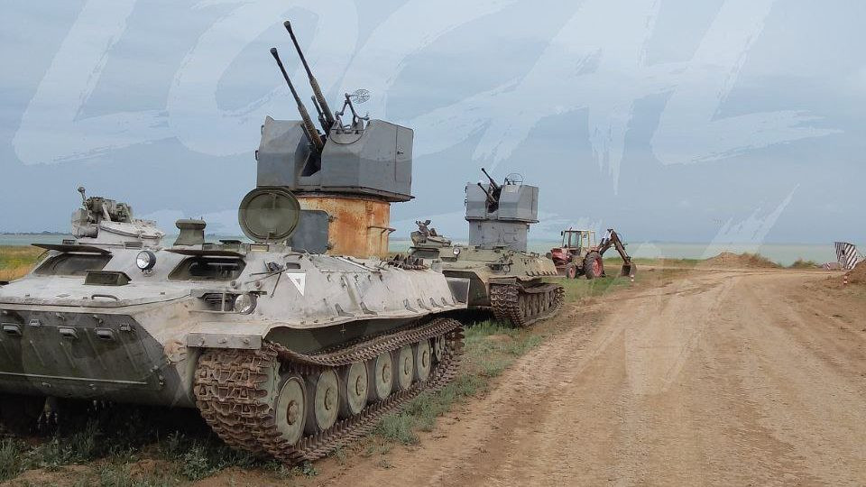 Có vẻ như khẩu phải hải quân từ thời Liên Xô, được đưa lên trên chiếc xe bọc thép MT-LB có thể là loại pháo 25 mm/79 2M-3 (cỡ nòng 23mm, chiều dài nòng pháo bằng 79 lần đường kính đạn). Theo phán đoán của trang Telegram đăng ảnh, nó cũng có thể là bản nâng cấp 2M-3M.