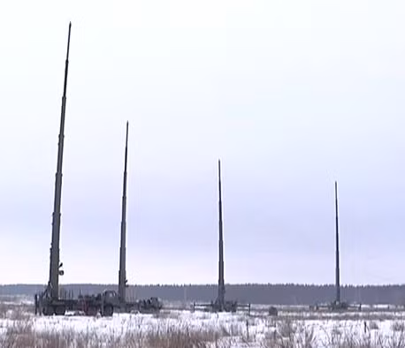 Trong các cuộc tập trận khiêu khích mới nhất của NATO gần đây, hệ thống tác chiến điện tử Murmansk-BN của Nga, cũng đã ngăn chặn thành công các cuộc diễn tập khiêu khích của chiến đấu cơ F-35 gần biên giới Nga.