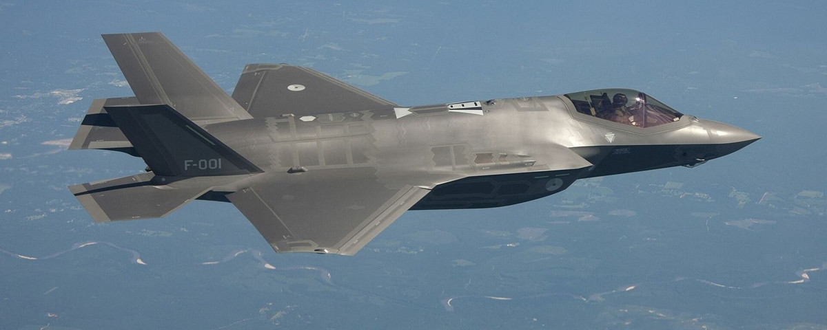 Việc chặn các phương tiện liên lạc giữa các đài chỉ huy mặt đất với máy bay F-35 và giữa nội bộ các máy bay F-35, sẽ mang lại cho quân đội Nga một lợi thế đáng kể; vì phi công của các máy bay chiến đấu này sẽ không thể thực hiện nhiệm vụ được giao, hoặc thực hiện nhiệm vụ khi không có chỉ huy từ dưới mặt đất.