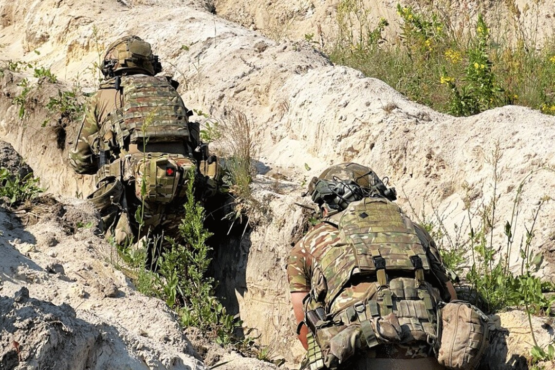 Quân đội Ukraine ngày càng có ít điểm cao để quan sát, do vậy độ chính xác của các đòn tấn công bằng súng cối ngày càng thấp; lợi dụng yếu tố này, RFAF bắt đầu tiến hành các cuộc tấn công liên tục.