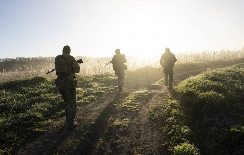 Theo mô tả có liên quan, nếu không có gì thay đổi, phía Ukraine sẽ phải rút hoàn toàn khỏi khu vực Rabotino, do Nga tiếp tục phản công quá mạnh. Hiện quân Ukraine nằm trong tuyến phòng thủ vòng cung ở phía nam Orekhiv và đang bị tấn công từ ba phía, rơi vào tình thế tiến thoái lưỡng nan.