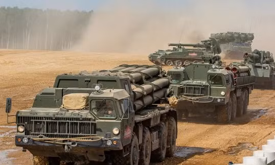 Pushilin, quyền lãnh đạo của nước cộng hòa tự xưng Donetsk, thậm chí còn tuyên bố rằng, bước ngoặt của việc tràn ngập toàn bộ lãnh thổ đã đến. Trước sức tấn công dồn dập của quân đội Nga, Ukraine đang đứng trước tình thế hiểm nghèo. Đồng thời tình báo NATO cũng đang có thông tin cho thấy, quân đội Nga đã sẵn sàng tấn công quyết liệt.