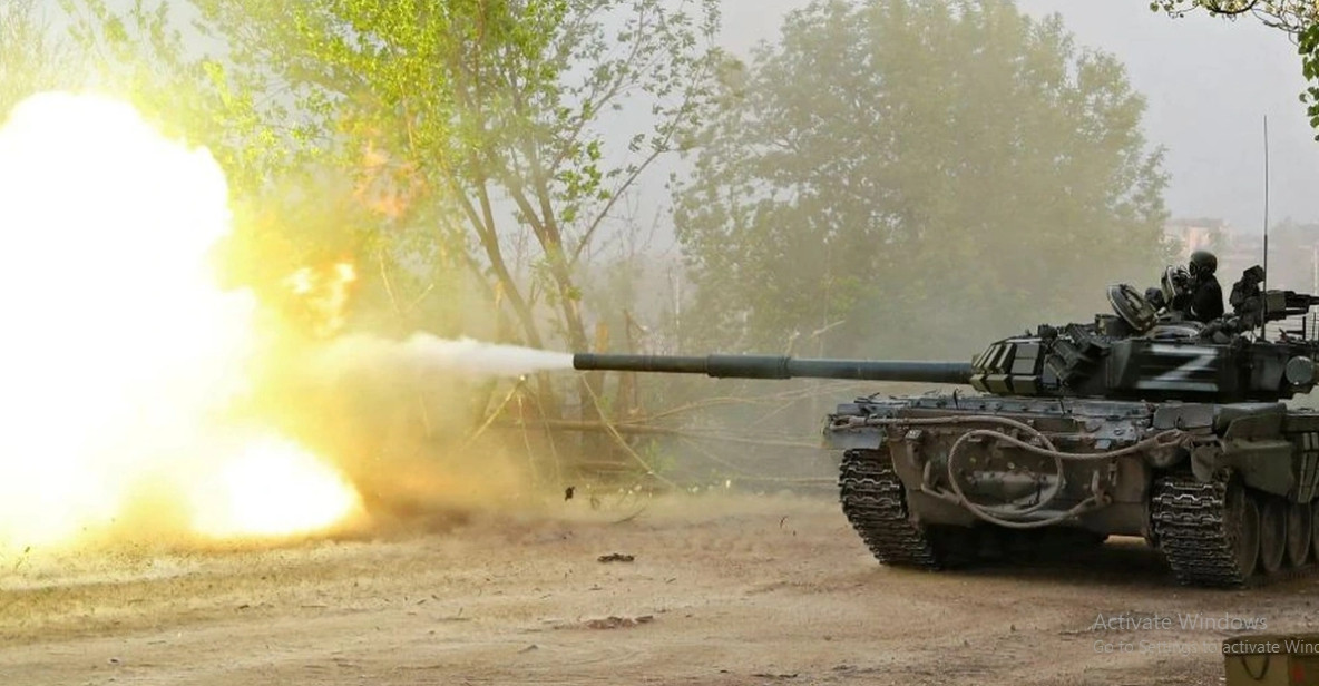 Việc Quân đội Nga tăng tốc tấn công, khiến Tổng thống Ukraine Zelensky “rất lo lắng”. Một mặt, ông "sẽ không từ chối" vũ khí phương Tây, mặt khác, ông cũng kêu gọi các nước cung cấp thêm vũ khí tầm xa mà Kiev rất cần lúc này.