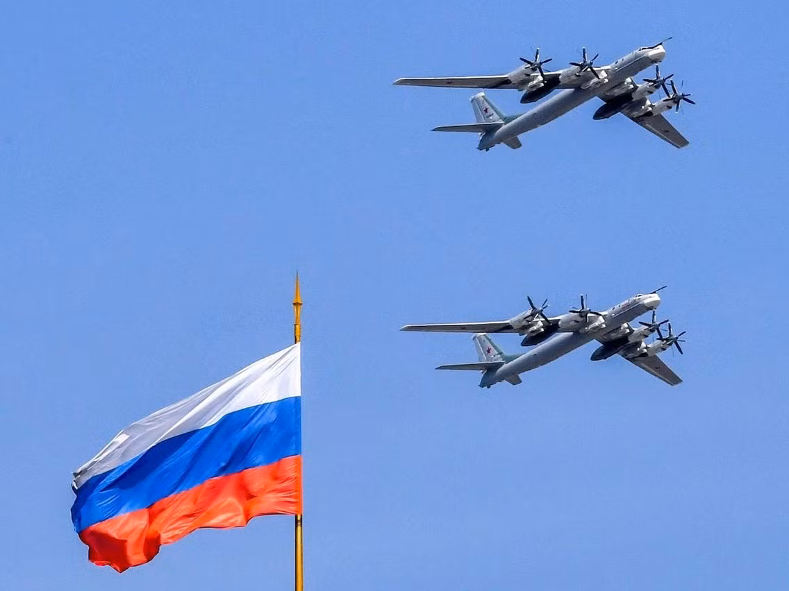 Với quy mô lực lượng Không quân lớn thứ 2 thế giới và những đòi hỏi từ thực tế chiến trường đặt ra, Lực lượng Hàng không - Vũ trụ Nga đang từng bước hiện đại hóa, tiếp tục giữ vững vị thế và khẳng định sức mạnh của mình trên thế giới. Nguồn ảnh: Foxt.