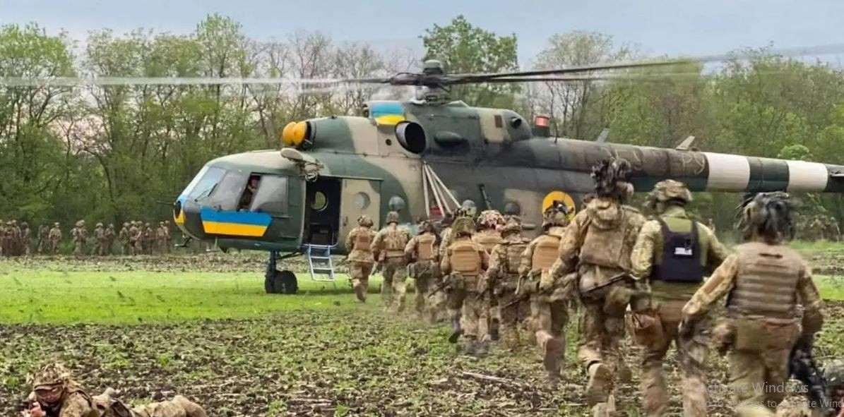 Vào mùa hè năm 2023, Quân đội Ukraine đã huy động 10 lữ đoàn để thực hiện cuộc “đại phản công”. Những lữ đoàn tham gia phản công này đều được sĩ quan NATO huấn luyện và lên kế hoạch chiến đấu; trong đó có có Lữ đoàn xung kích đường không số 82.