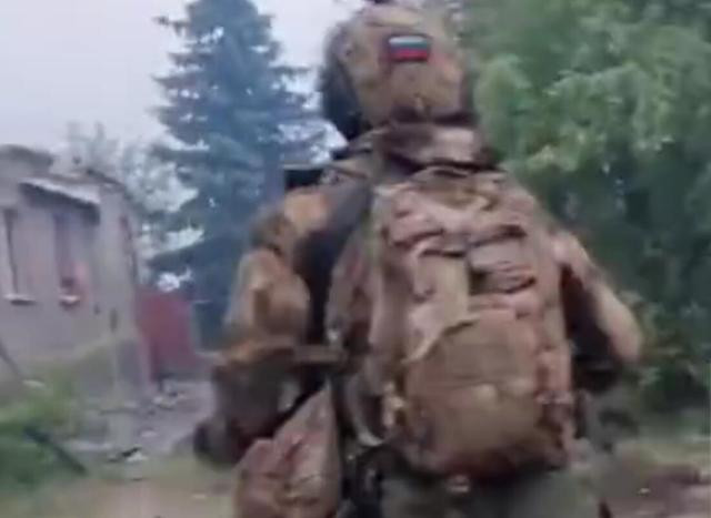 Hiện tại, Quân đội Nga đang tác chiến trên hướng Kharkov có chưa đến 10 tiểu đoàn thực sự tham gia tấn công mặt đất; thậm chí toàn bộ Cụm phía Bắc của Quân đội Nga cũng không có nhiều lực lượng tấn công mặt đất bằng lực lượng Ukraine tại Kharkov hiện nay.