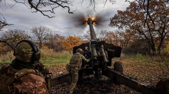 Xét trên quan điểm duy lý, cán cân chiến thắng trong cuộc chiến hiện nay đang nghiêng về phía quân đội Nga. Theo các nhà phân tích quân sự độc lập, có thể nhận thấy, lực lượng chiếm ưu thế thực sự trên chiến trường này là pháo binh và hiệu quả tấn công của lực lượng tăng-thiết giáp thường không khả quan.