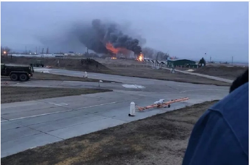 Kể từ cuối tháng 3, các kho dầu, làng mạc, cầu cống ở khu vực biên giới Nga, đã bị bị Quân đội Ukraina tập kích liên tục; và trong hai ngày qua, Quân đội Ukraina dường như đã tổ chức một cuộc tấn công nữa, nhằm vào hậu phương của quân Nga.