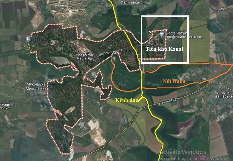 Theo thông tin của kênh quân sự Rybar, quân Nga đang tiến về khu vực kênh đào Seversky Donets - Donbass. Không quân và pháo binh Nga bắn phá dữ dội các tuyến phòng thủ của Quân đội Ukraine ở Chasov Yar cũng như khu vực tập kết vũ khí, trang bị và các khu vực xung quanh. 