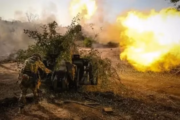 Ông Kimakovsky cũng nhấn mạnh: "Trên thực tế, những gì đang diễn ra tại Chasov Yar không phải là cuộc đọ sức pháo binh, bởi vì pháo binh và không quân của chúng ta có lợi thế hoàn toàn áp đảo".