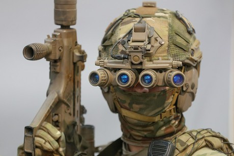 Ngoài ra, hoạt động trinh sát của Quân đội Ukraine hoàn toàn tương thích và phối hợp với vũ khí và khí tài, thường được quân đội NATO sử dụng; nhất là các khí tài quan sát ban đêm.