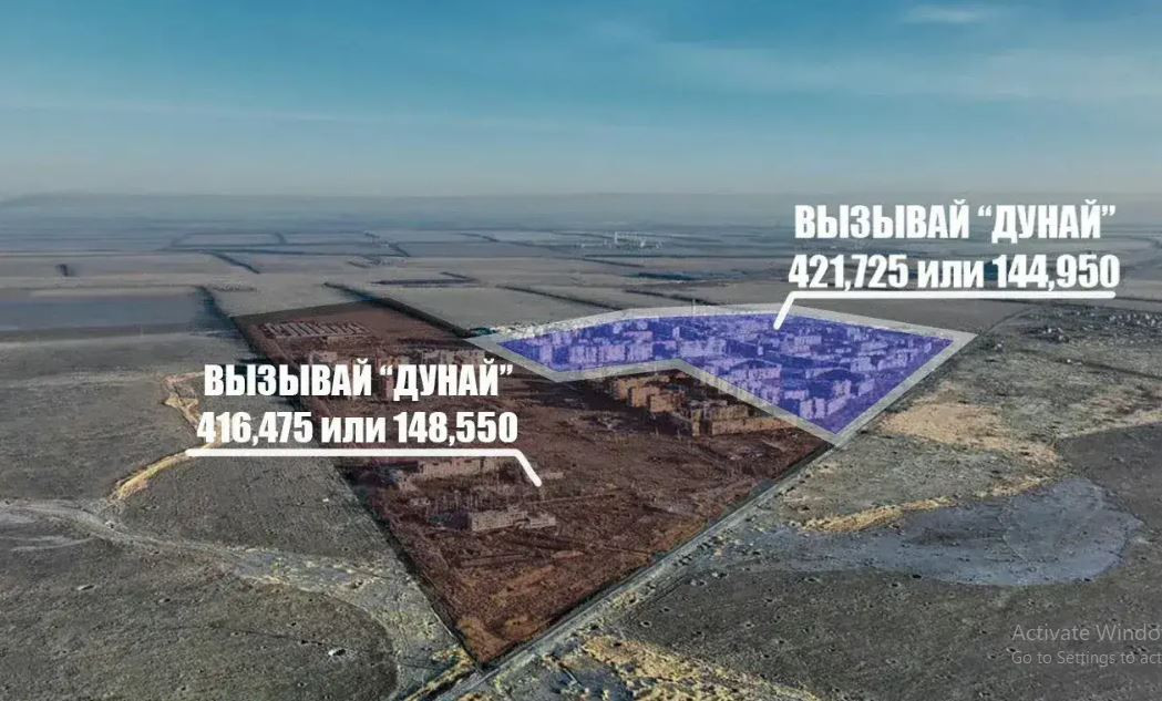 Vị trí địa lý của pháo đài Ugledar khiến nơi đây trở thành một vị trí chiến lược, nhưng cũng trở thành “máy xay quân” đối với Quân đội Ukraine. Hiện tại, chỉ còn hai con đường đất vào thành phố từ hướng bắc, đây dường như là “con đường hy vọng duy nhất” để quân Ukraine rút lui.