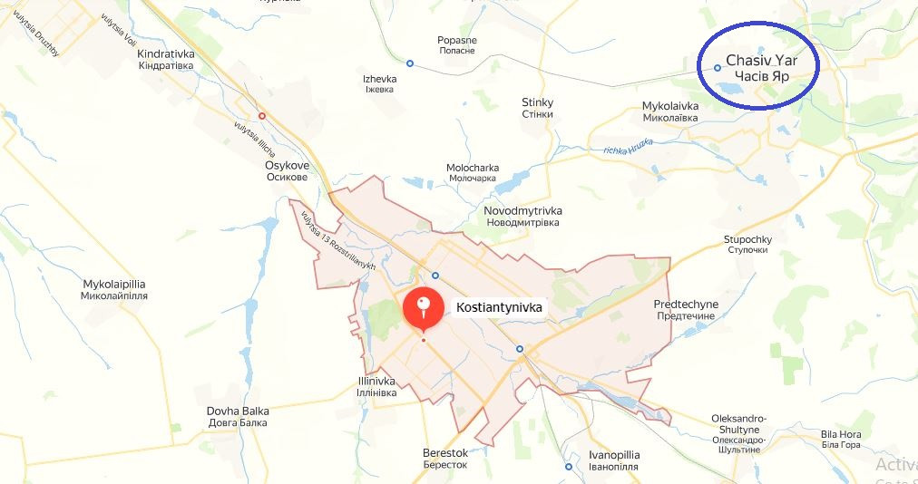 Ngoài mặt trận Chasov Yar, thành phố Konstantinovka nằm cách Chasov Yar hơn 10 km cũng trở thành mục tiêu bắn phá của Quân đội Nga. Hỏa lực pháo binh và Không quân Nga liên tục bắn phá Konstantinovka và các khu vực lân cận hàng ngày. Các khu công nghiệp, khu sửa chữa, kho chứa và khu vực tập trung quân… đều trở thành mục tiêu bắn phá của Quân đội Nga.