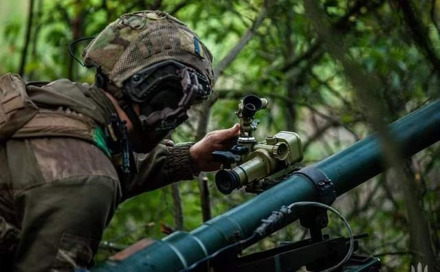 Đối với Quân đội Ukraine, việc làm thế nào để bảo vệ các cơ sở hậu cần và các cứ điểm hỗ trợ quan trọng này, cũng như đảm bảo hoạt động bình thường của chúng; điều đó sẽ có ảnh hưởng trực tiếp đến hiệu quả chiến đấu và sức bền của Quân đội Ukraine trong khu vực.