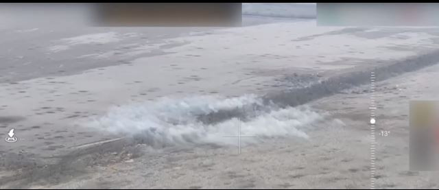 Gần đây lực lượng không quân Nga hoạt động rất mạnh ở chiến trường Ukraine, ném hàng nghìn quả bom một tháng, bất chấp những tuyên bố của Ukraine đã bắn hạ hàng chục chiếc tiêm kích bom Su-34. Hoạt động tích cực của Không quân Nga đã giúp cho bộ binh chiến đấu thuận lợi hơn, giảm thương vong.