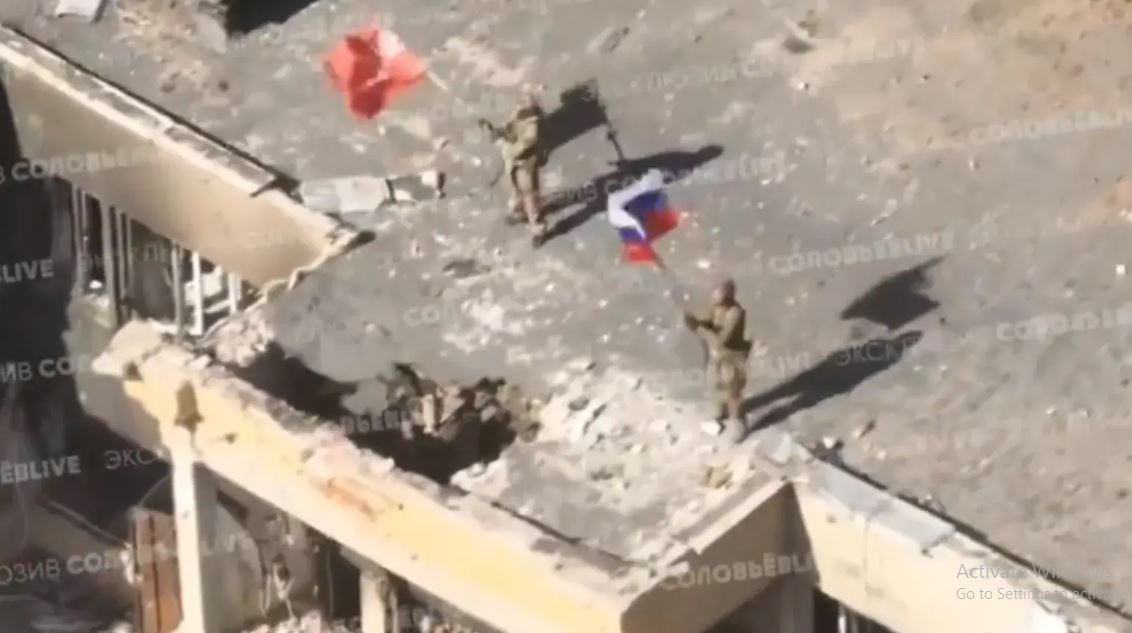 Vậy pháo đài Ugledar có vị trí, vai trò quan trọng như thế nào trên chiến trường Ukraine? Các bên phản ứng thế nào trước việc đổi chủ của pháo đài này? Cuộc chiến trong tương lai sẽ diễn ra như thế nào, khi Ukraine mất chốt phòng thủ quan trọng này?