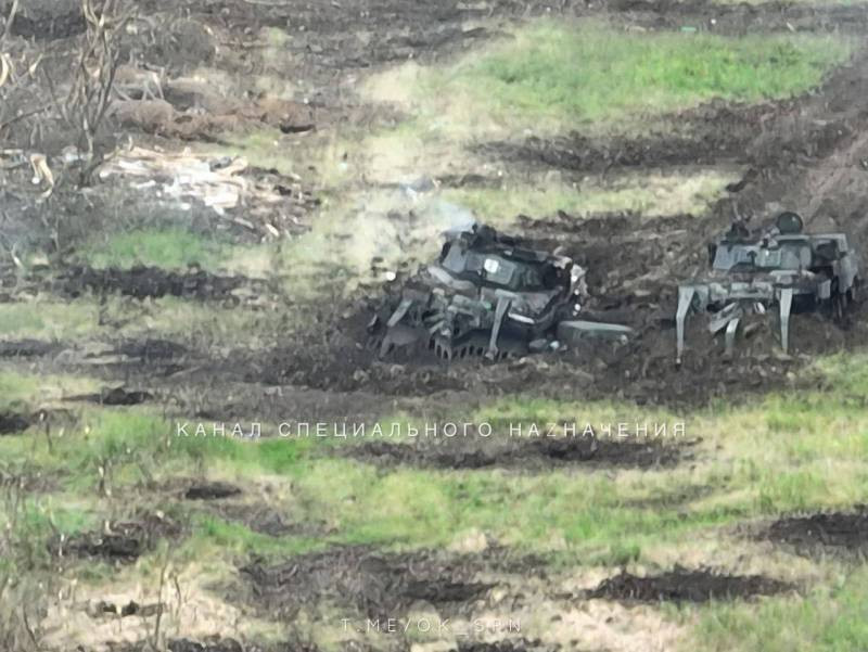 Một khi quân đội Ukraine tiến vào quét mìn, họ sẽ bị quân đội Nga tấn công. Sau khi xe quét mìn bị phá hủy, toàn bộ đội hình sẽ rơi vào bãi mìn và không thể tự giải thoát. Do vậy, ngay cả xe tăng quét mìn Leopard 2R cũng bị phá hủy ngay tại các bãi mìn, chưa kể đến xe quét mìn M1132 Strike bọc thép hạng nhẹ, bị phá hủy cũng là dễ hiểu.