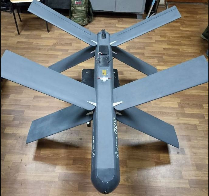 Điều hợp lý là UAV Scalpel có giá rẻ, nó sẽ chủ yếu được sử dụng để chống lại các mục tiêu có giá trị chiến thuật thấp hơn, như xe vận tải hay các hỏa điểm, thậm chí là sinh lực ẩn lộ… Nếu sử dụng UAV Lancet chống lại các mục tiêu này thực sự là hơi lãng phí. 