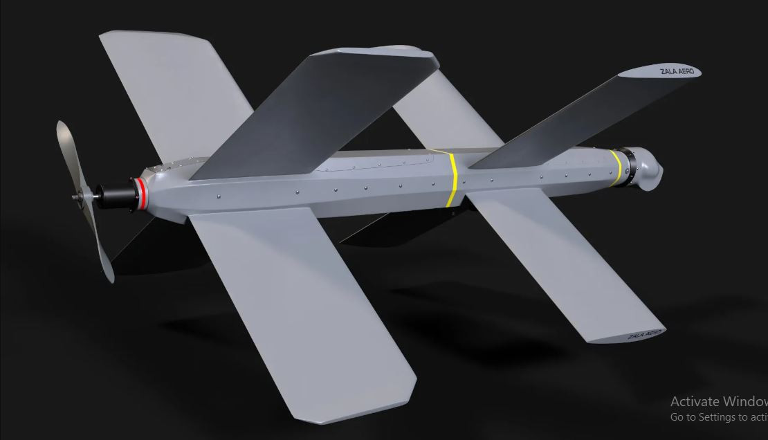 Mặc dù một số tính năng của Scalpel so với Lancet kém hơn, nhưng bù lại nó có mức giá phải chăng hơn (khoảng 3.300 USD) và khả năng chống nhiễu tốt hơn. Hiện các kế hoạch đang được tiến hành để cải tiến Scalpel với một camera có độ phóng đại 10-30 lần, cùng với hệ thống phán đoán và khóa mục tiêu.