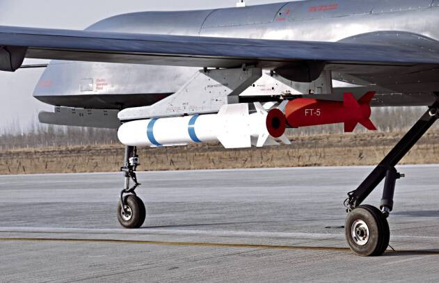 Điều gây sốc là lịch sử hoạt động của các UAV CH-4B của Trung Quốc trong Không quân Hoàng gia Jordan. Số UAV CH-4B cho thấy, mức độ tin cậy kỹ thuật thấp đến mức, chỉ chưa đầy hai năm sau khi mua, Jordan phải tìm khách hàng bán lại.