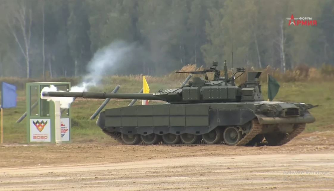 Tất nhiên, việc tái sản xuất T-80 chắc chắn sẽ yêu cầu một số nâng cấp, sự khác biệt chính về thiết kế ở bình nhiên liệu được nâng cấp. Các chuyên gia cho rằng, động cơ tua-bin khí 1.100 mã lực có mức tiêu thụ nhiên liệu cao, nhưng nó thích ứng với các hoạt động ở Bắc cực và mùa đông ở Ukraine, khi có thể khởi động mà không cần làm nóng trước ngay cả ở nhiệt độ thấp. 