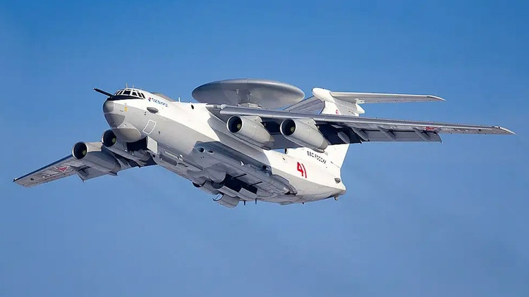 Nhiệm vụ của các máy bay có hệ thống cảnh báo và kiểm soát trên không (AWACS) này là phát hiện các vật thể trên không bay ở độ cao thấp và các mục tiêu bị che khuất bởi địa hình, từ khoảng cách xa hơn đáng kể. Đối với A-50 của Nga, phạm vi trinh sát có thể tới khoảng 450 km.