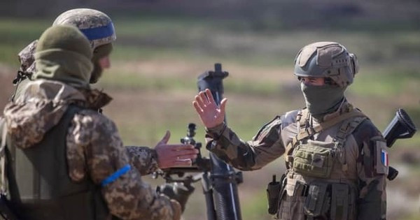 Kế hoạch trước đó của Ukraine là sử dụng sông Vovcha và địa hình xung quanh để thiết lập tuyến phòng thủ, hy vọng cầm chân được cuộc tấn công của Nga. Họ cho rằng, việc sử dụng những rào cản tự nhiên này có thể làm giảm bước tiến của quân Nga, câu giờ để giúp tuyến sau của Ukraine tổ chức lại tuyến phòng thủ và nhận được thêm tiếp viện. 