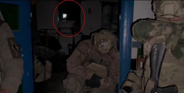 Không chỉ có lực lượng vượt trội, chất lượng chiến đấu của quân Nga ở cũng rất tốt. Trong đó Lữ đoàn thủy quân lục chiến 40 của Quân đội Nga đã đưa một bộ phim tài liệu từ Novomayorsk vào ngày 14/9. Đây cũng là lữ đoàn duy nhất của Nga bảo vệ ngôi làng ở tuyến đầu trong cuộc phản công về phía nam Donetsk của quân đội Ukraine. 