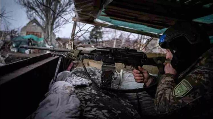 Lực lượng xung kích Wagner nhanh chóng chiếm Trường trung học số 7 và Sân vận động Pioneer, đồng thời kiểm soát Đại lộ Tchaikovsky gần đó chỉ trong một cú đột kích.