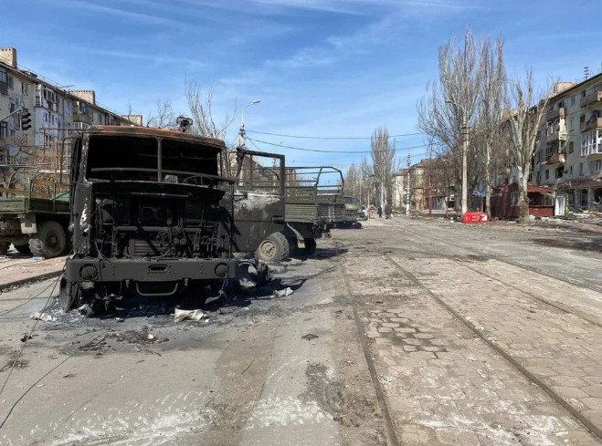 Trước đó, giới chức nước cộng hòa Chechnya xác nhận rằng, ông Kadyrov đã tới Mariupol. Người đứng đầu Chechnya đã gặp với nhà lãnh đạo nước cộng hòa nhân dân Donetsk (DPR) tự xưng, ông Denis Pushilin và thảo luận về các kế hoạch hợp tác tiếp theo.