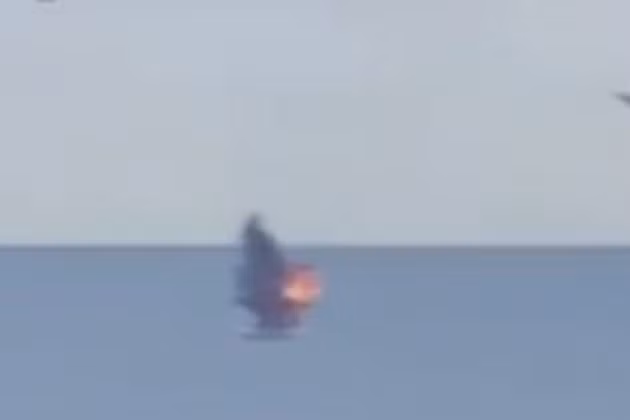 Trước đó, Bộ Quốc phòng Nga xác định rằng các cố vấn quân sự Anh tại đây, đã giúp quân đội Ukraine lên kế hoạch cho cuộc tấn công bằng UAV vào quân cảng Sevastopol thuộc bán đảo Crimea. Động thái của Nga rõ ràng là để trả đũa cho cuộc tấn công Sevastopol trong các hoạt động quân sự của Kiev.