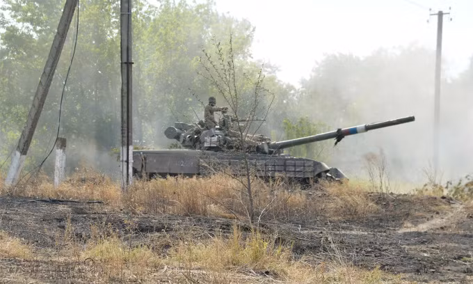 Lysychansk that thu, quan Nga truy kich toi tan Seversk