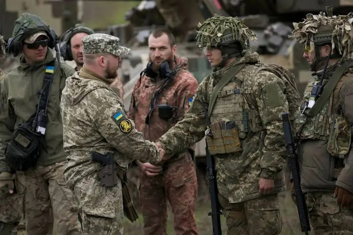 Quân đội Ukraine hiện thực hiện chiến lược “phân lũ cứu đê”, khi tiếp tục mở chiến dịch tấn công vào tỉnh Belgorod, với mục đích nhằm phân tán lực lượng của RFAF, và kéo dài thời gian cho tuyến phòng thủ phía đông. Tuy nhiên, chiến lược này chỉ là giải pháp tạm thời. Bộ Tổng tham mưu AFU thừa nhận rằng, tỷ lệ thương vong của lực lượng đột kích tham gia chiến dịch này lên tới 47%.