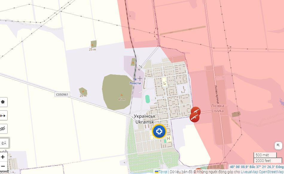 Quân đội Nga đã chiếm giữ một số khu dân cư, đồng thời mở cuộc tấn công ác liệt vào các tòa nhà nhiều tầng dọc phố Gorky ở thị trấn Ukrainsk. Chuỗi hành động này của Quân đội Nga chắc chắn là một phép thử đối với tuyến phòng thủ của Quân đội Ukraine.