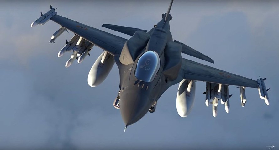 Đối với chiến đấu cơ F-21 (phiên bản nâng cấp của F-16), đã lạc hậu theo quan điểm của Ấn Độ. Vào những năm 1960, Ấn Độ buộc phải chọn MiG-21 của Liên Xô, vì khi đó Mỹ từ chối cung cấp F-104 cho Ấn Độ, nhưng lại sẵn sàng cung cấp cho đối thủ Pakistan.