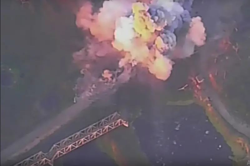 Vì vậy, khi Quân đội Nga mở cuộc tấn công về phía tây từ khu vực do họ kiểm soát, là di chuyển từ vùng cao nguyên xuống đồng bằng và thung lũng sông. Do đó, Quân đội Ukraine không có được lợi thế về địa hình.