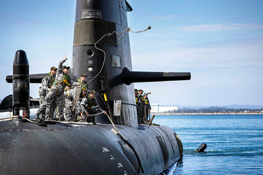 Và khi quay về căn cứ, tàu ngầm của Australia mất một tuần; và những khoảng thời gian này sẽ chiếm 15% thời gian tuần tra của tàu. Đối với lớp Barracuda, con số này có thể không khá hơn, ngay cả những tàu ngầm thông thường tốt nhất cũng sẽ khó có thể đáp ứng yêu cầu.