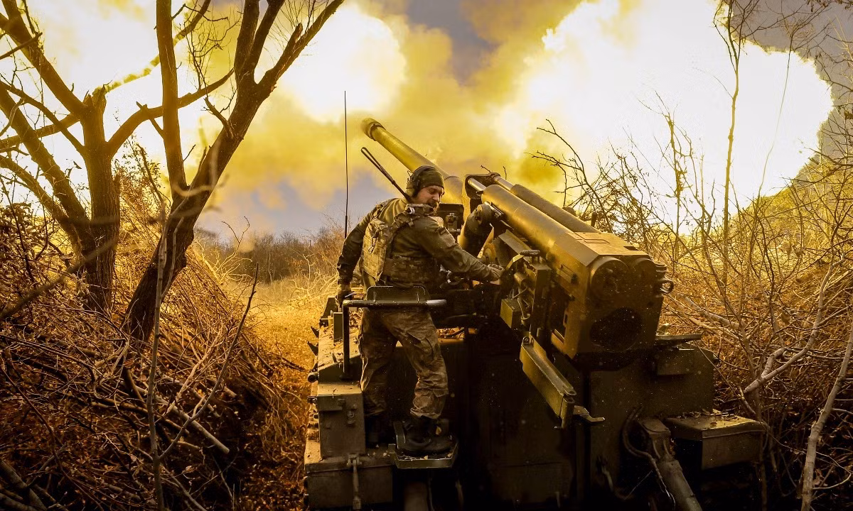 Nếu Ukraine không chấp nhận các điều kiện ngừng bắn của Tổng thống Trump, Mỹ sẽ đơn phương dỡ bỏ lệnh trừng phạt đối với Nga, giải phóng các khoản tiền bị đóng băng của Nga và tiếp tục xuất khẩu các sản phẩm công nghiệp quan trọng sang Nga.