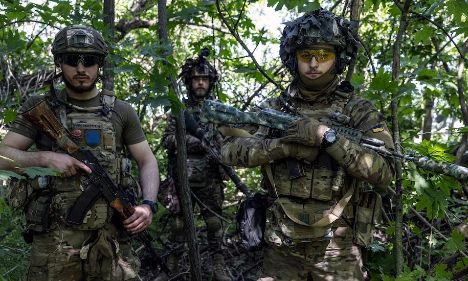 Thông điệp được Lữ đoàn bộ binh cơ giới 47 của Quân đội Ukraine gửi đi ngày hôm đó là, do “đơn vị bạn” làm nhiệm vụ phòng ngự ở đây đã bỏ trận địa, tự ý rút chạy, nên Lữ đoàn 47 đáng lẽ ra đang nghỉ ngơi, đã phải khẩn trương quay lại “dập lửa”.