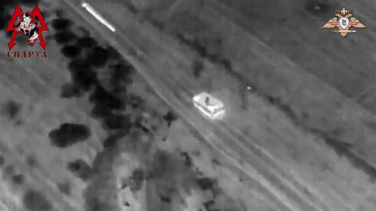 Một sĩ quan của AFU thuộc một trong ba lữ đoàn đang tham gia chiến dịch phản công ở Toretsk cho biết, RFAF đang sử dụng nhiều xe bọc thép và xe chiến đấu bộ binh hạng nhẹ hơn trong khu vực. Đây có thể là việc ứng phó với sự xâm nhập của các nhóm trinh sát chiến đấu AFU vào thành phố. 