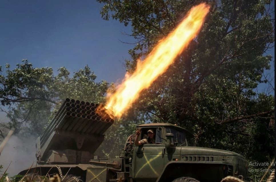 Về chiến dịch tấn công tổng lực vào Avdiivka, Quân đội Nga bắt đầu vào ngày 20/10/2023 và phải đến ngày 17/2/2024, chiến dịch mới chính thức được tuyên bố kết thúc, thời gian gần 4 tháng. Nếu so với chiến dịch Bakhmut, thời gian hết 7 tháng.