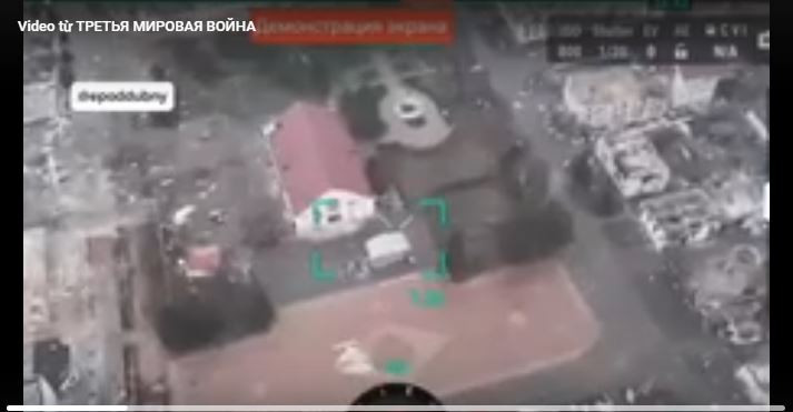 Lá cờ Nga được cắm ở trung tâm Sudzha, bởi những người lính thuộc Lữ đoàn tấn công đổ bộ đường không cận vệ số 11 và Lữ đoàn đặc nhiệm số 2 của RFAF. Cảnh quay bằng UAV, cho thấy hai người lính đang cắm cờ Nga và cờ Lực lượng Nhảy dù (VDV) trên một tháp nước ở Sudzha. Sau đó, camera của UAV quay lại và cho thấy bên cạnh nơi lá cờ được kéo lên, chính là quảng trường trung tâm của thị trấn và chính quyền địa phương.