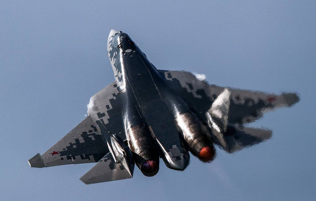 Những sự thật về Su-57 của Nga không giống những gì mà truyền thông phương Tây công bố. Thực tế là Su-57 đã được sản xuất hàng loạt và giao hàng đúng hẹn. Hơn 70 chiếc Su-57 sẽ được chuyển giao vào năm 2027, bao gồm cả một số máy bay chiến đấu trong năm nay”.