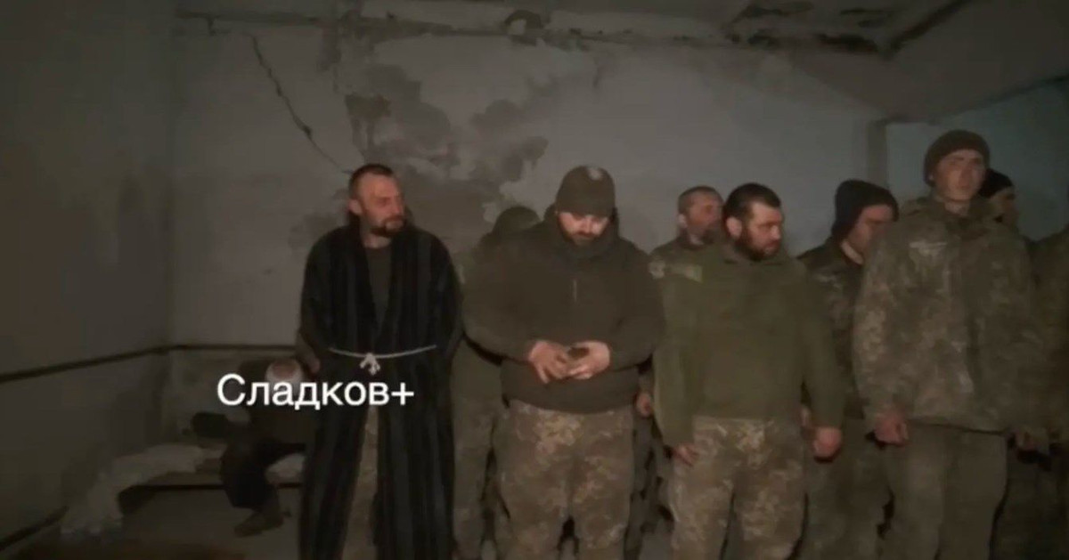 Sau các trận pháo kích ác liệt, sau đó với sự tấn công mãnh liệt của lực lượng dân quân Luhansk, thị trấn Popasnaya cuối cùng đã thất thủ và hai tỉnh ly khai Luhansk và Donetsk đã hoàn toàn được kết nối. Cũng từ vị trí này, Quân đội Nga có thể nhanh chóng yểm trợ khu vực giáp ranh giữa Donbass và Lugansk.