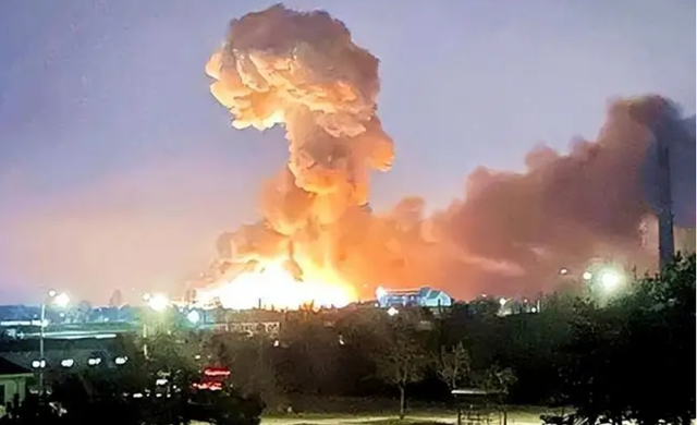 Còn theo thông tin của quân đội Nga, tổn thất chủ yếu của quân đội Ukraine cũng ở khu vực Donbass. Quân đội Nga tấn công ít nhất hàng trăm mục tiêu của Ukraine ở Donbass mỗi ngày bằng không quân, tên lửa và pháo binh.