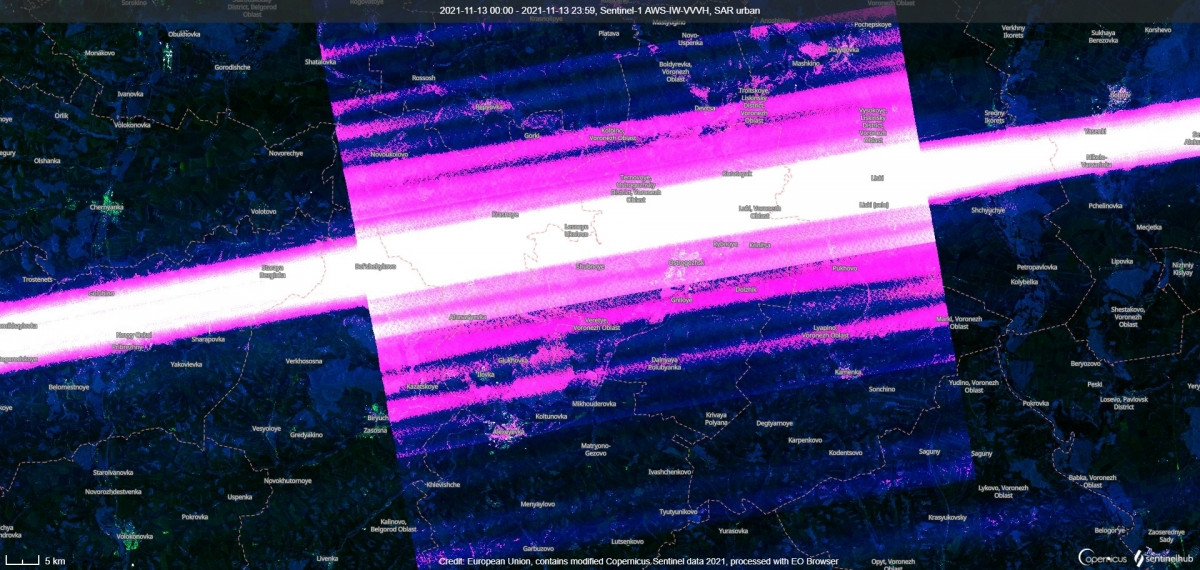 Đồng thời, các chuyên gia chú ý đến hướng bức xạ điện từ của radar, đó không phải là lãnh thổ của Donbass hay các khu vực do Kiev kiểm soát, mà chỉ là khu vực biên giới. Điều này có thể cho thấy rằng, Nga có ý định che chắn biên giới của mình khỏi các cuộc tấn công có thể xảy ra từ quân đội Ukraine.