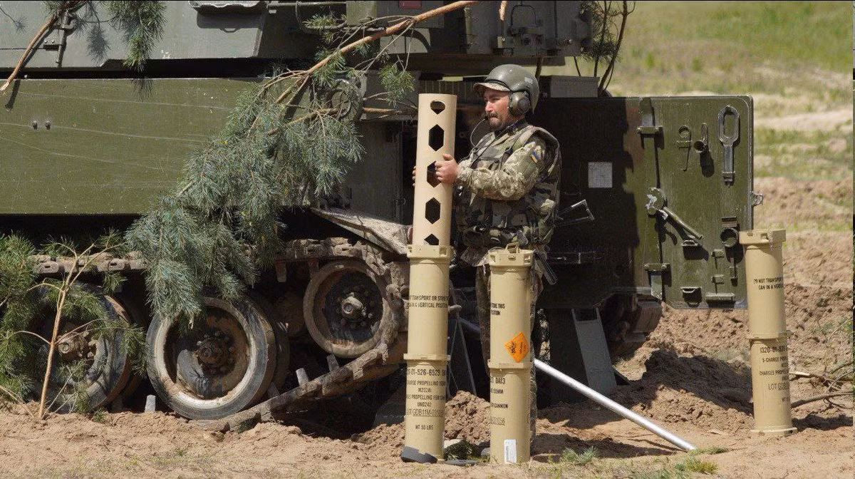 Sau khi được Na Uy viện trợ pháo tự hành M109A3, một quan chức cấp cao của Bộ Tổng tham mưu Ukraine đã khen ngợi tính năng kỹ chiến thuật của loại pháo này; thậm chí còn so sánh nó với pháo tự hành do Liên Xô sản xuất và cho rằng, tính năng của loại pháo này, vượt xa những loại pháo mà Quân đội Ukraine đang sở hữu.